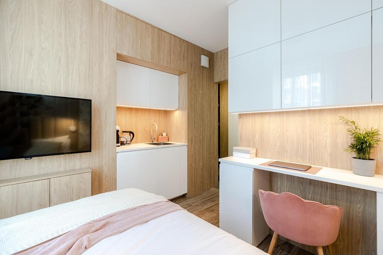 Studio Wola Apartament Kasprzaka - Wifi + Smart Tv วอร์ซอ ภายนอก รูปภาพ