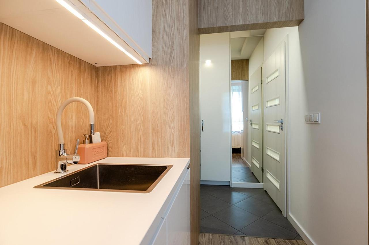 Studio Wola Apartament Kasprzaka - Wifi + Smart Tv วอร์ซอ ภายนอก รูปภาพ